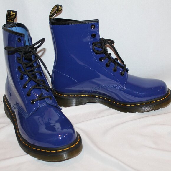 NEW DR. MARTENS WOMEN'S PATENT LEATHER 1460 COMBAT BOOTS BLUE SZ 11 - Picture 2 of 7